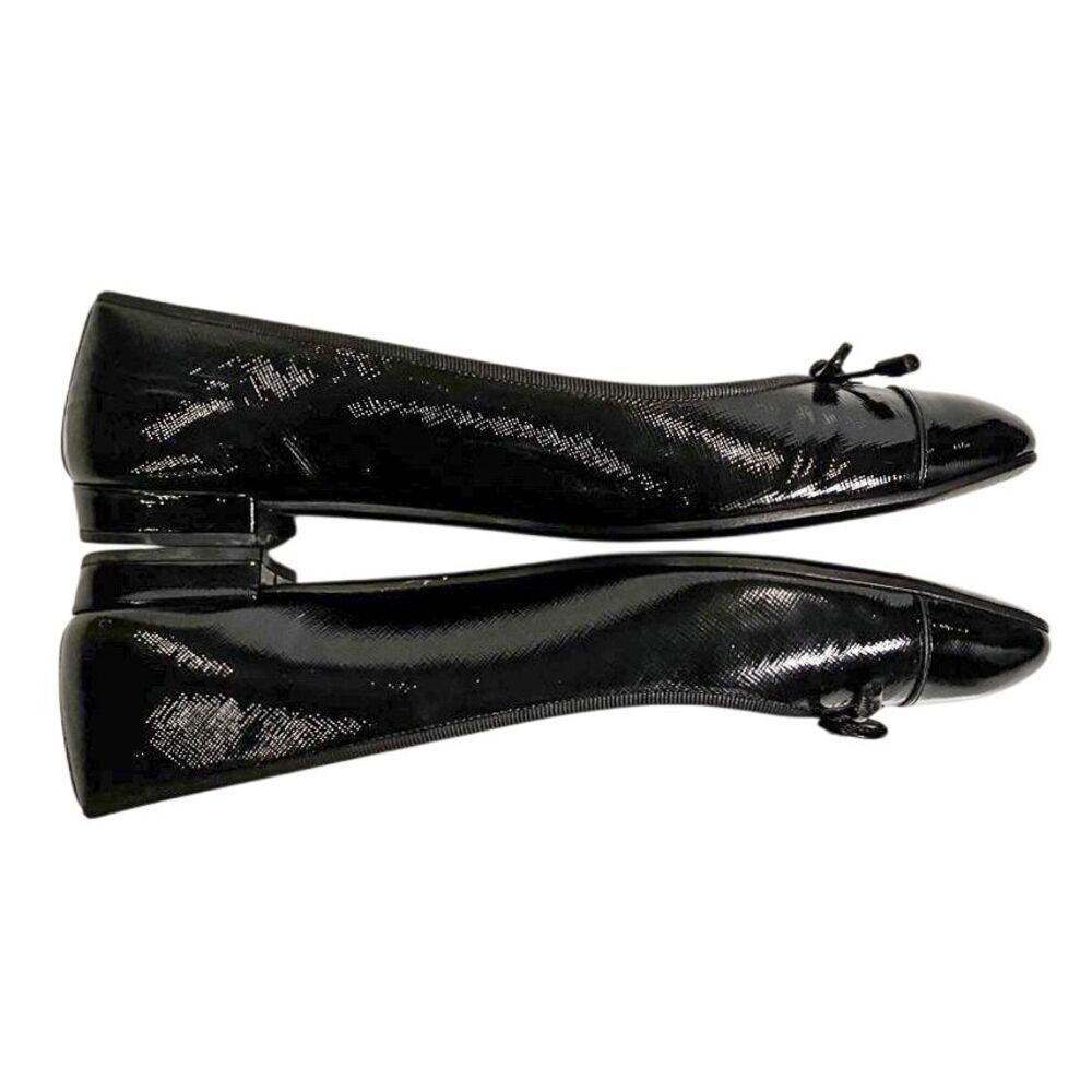 Prada Saffiano Leather Ballet Flats Cap Toe Black Logo Bow EU 41 Italy Slip Ons - Picture 10 of 14